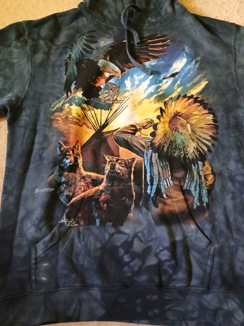 The Mountain Unisex  Hoodie with Native Wildlife Graphic, Medium